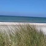 Böltser Hus Mit Strandkorb Und Kamin 10 Gehminuten Zum Kurtaxefreien Sandstrand *