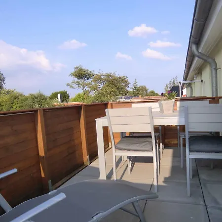 Daire Boeltser Hus Mit Strandkorb Und Kamin 10 Gehminuten Zum Kurtaxefreien Sandstrand Kraksdorf
