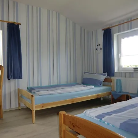 Boeltser Hus Mit Strandkorb Und Kamin 10 Gehminuten Zum Kurtaxefreien Sandstrand Lägenhet Kraksdorf